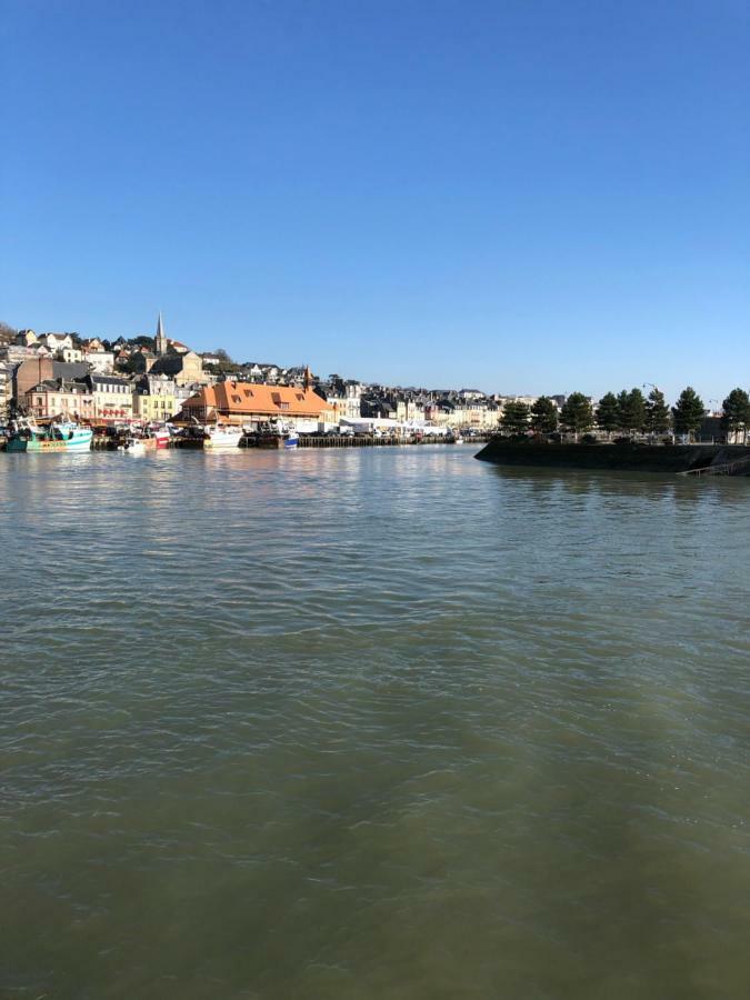 L'étoile de Trouville Esterno foto